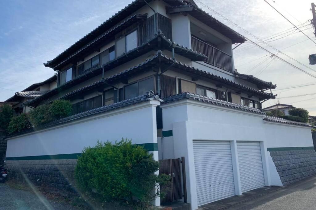 太宰苑 - Dazaien Traditional Japanese Houses ดาไซฟุ ภายนอก รูปภาพ