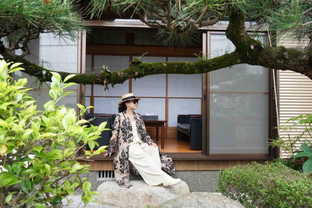 太宰苑 - Dazaien Traditional Japanese Houses ดาไซฟุ ภายนอก รูปภาพ